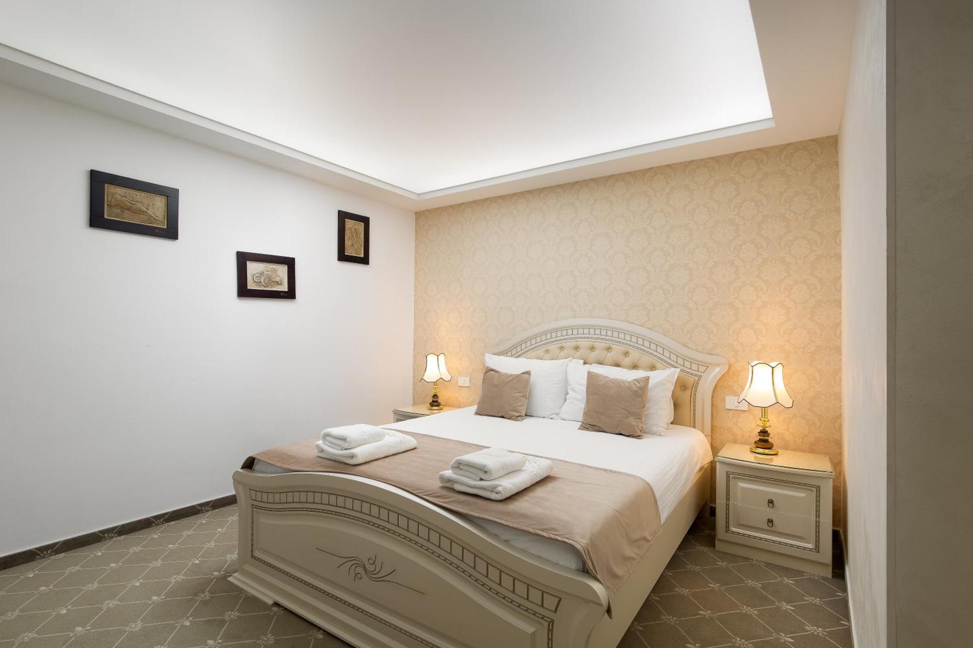 Carpentiere Arena Hotel Rasinari Exterior photo